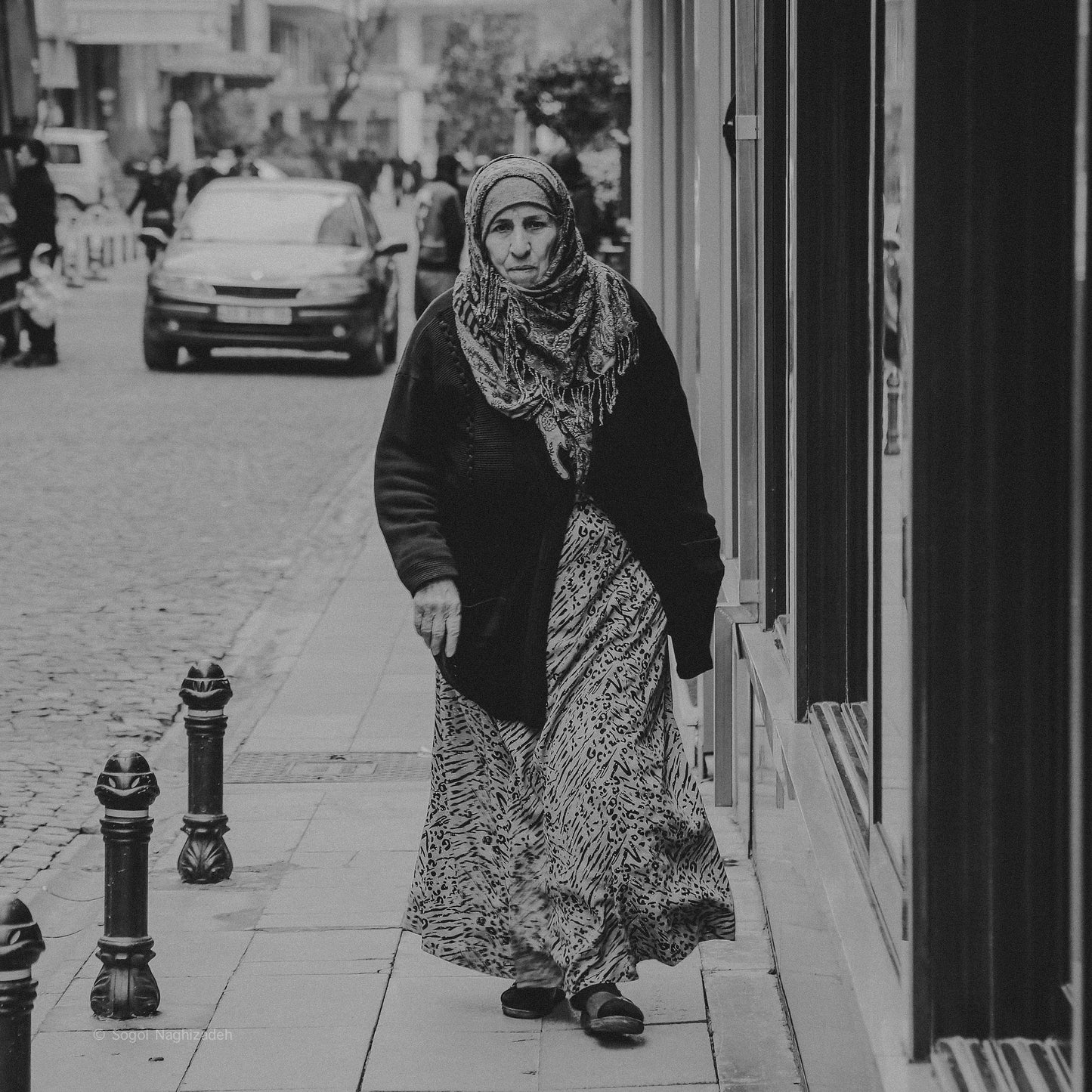 SEVGIL - BLACK AND WHITE