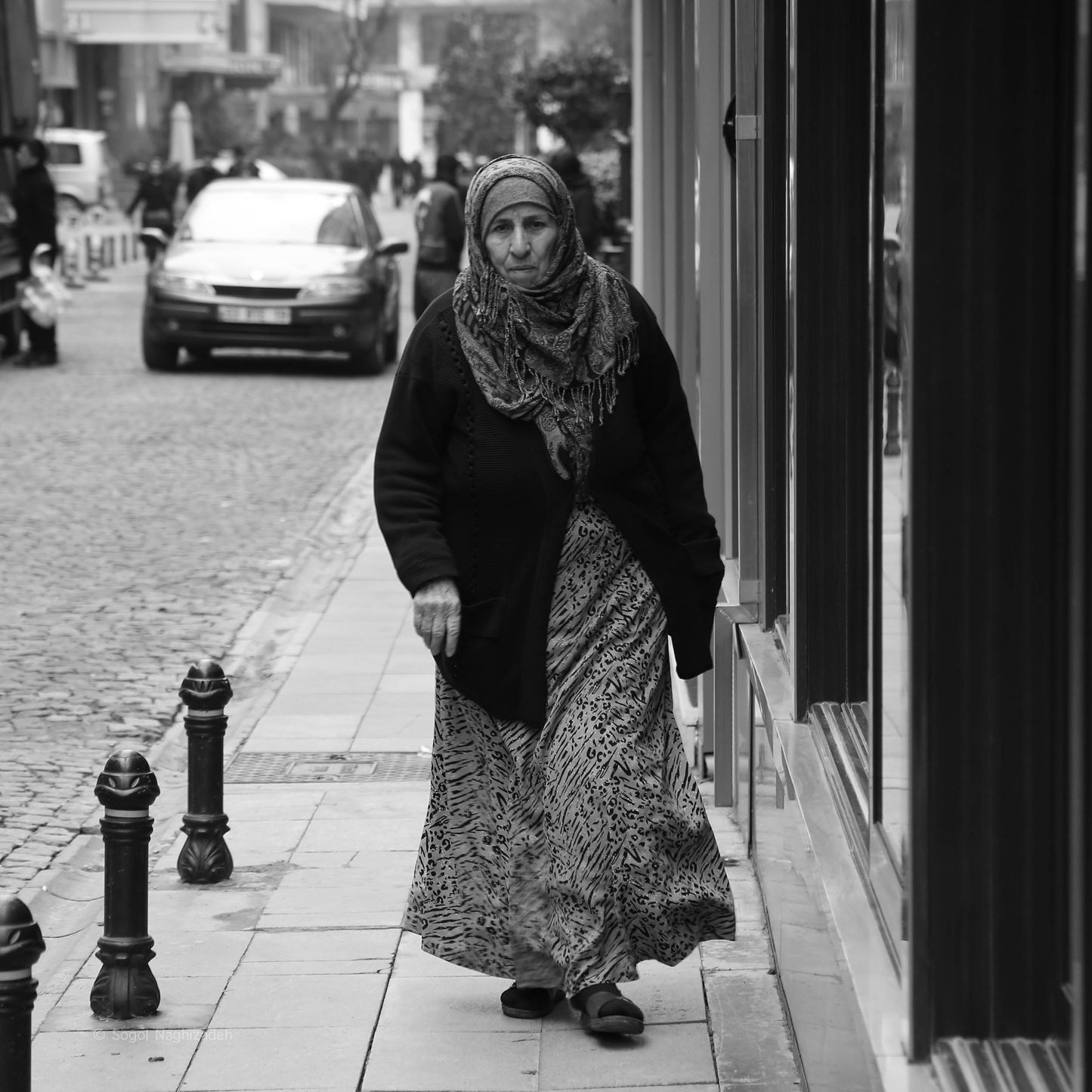 SEVGIL - BLACK AND WHITE